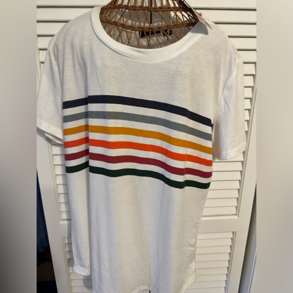 LEANI Modern white /Colored Stripes short sleeve top Women’s Medium NWT - Picture 2 of 6